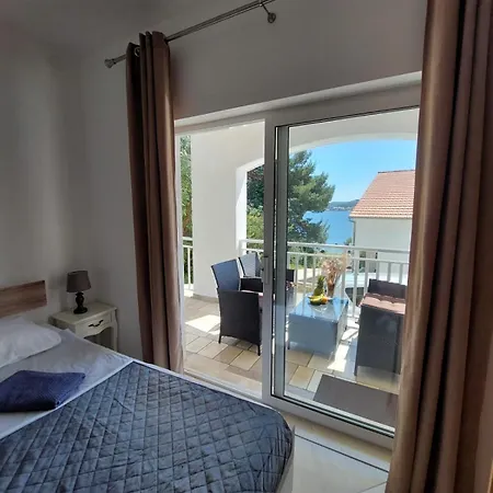 Apartment Basada By The Sea - Perna, Peljesac - 4545