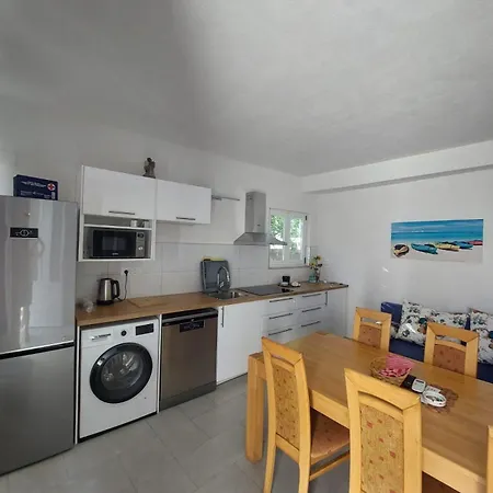 Basada By The Sea - Perna, Peljesac - 4545 Apartment *