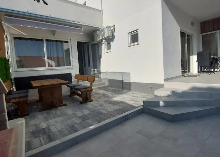 Apartman Basada By The Sea - Perna, Peljesac - 4545 *