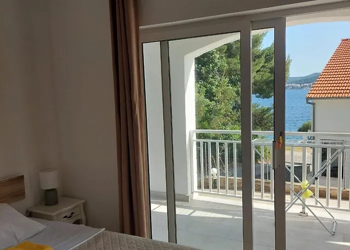 Apartman Basada By The Sea - Perna, Peljesac - 4545 *